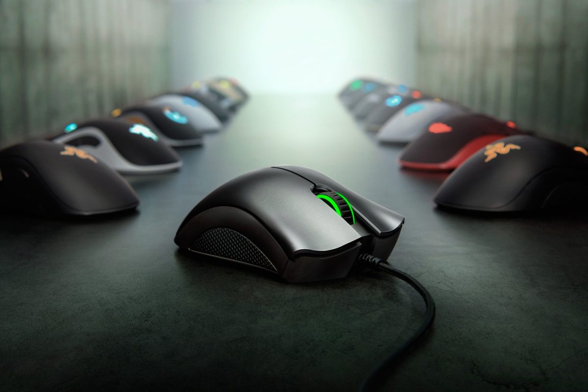 https___hybrismediaprod.blob.core.windows.net_sys-master-phoenix-images-container_h1c_hdd_9081445875742_razer-deathadder-essential-gallery-hero-1500x1000